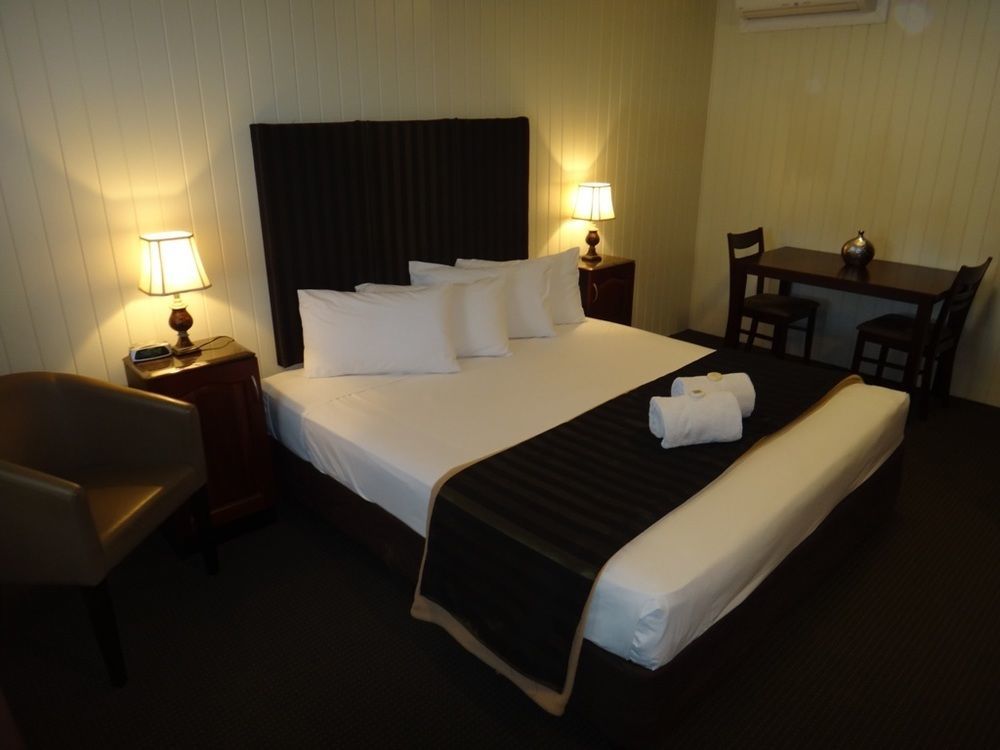 Country Plaza Motor Inn Mackay Εξωτερικό φωτογραφία